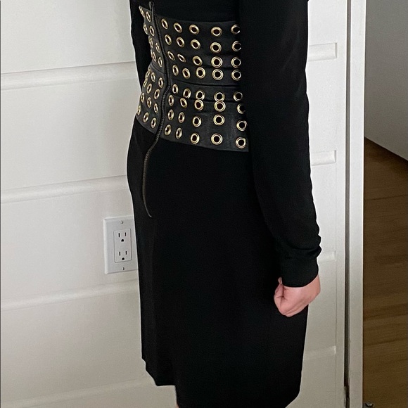 Dress - Picture 6 of 7